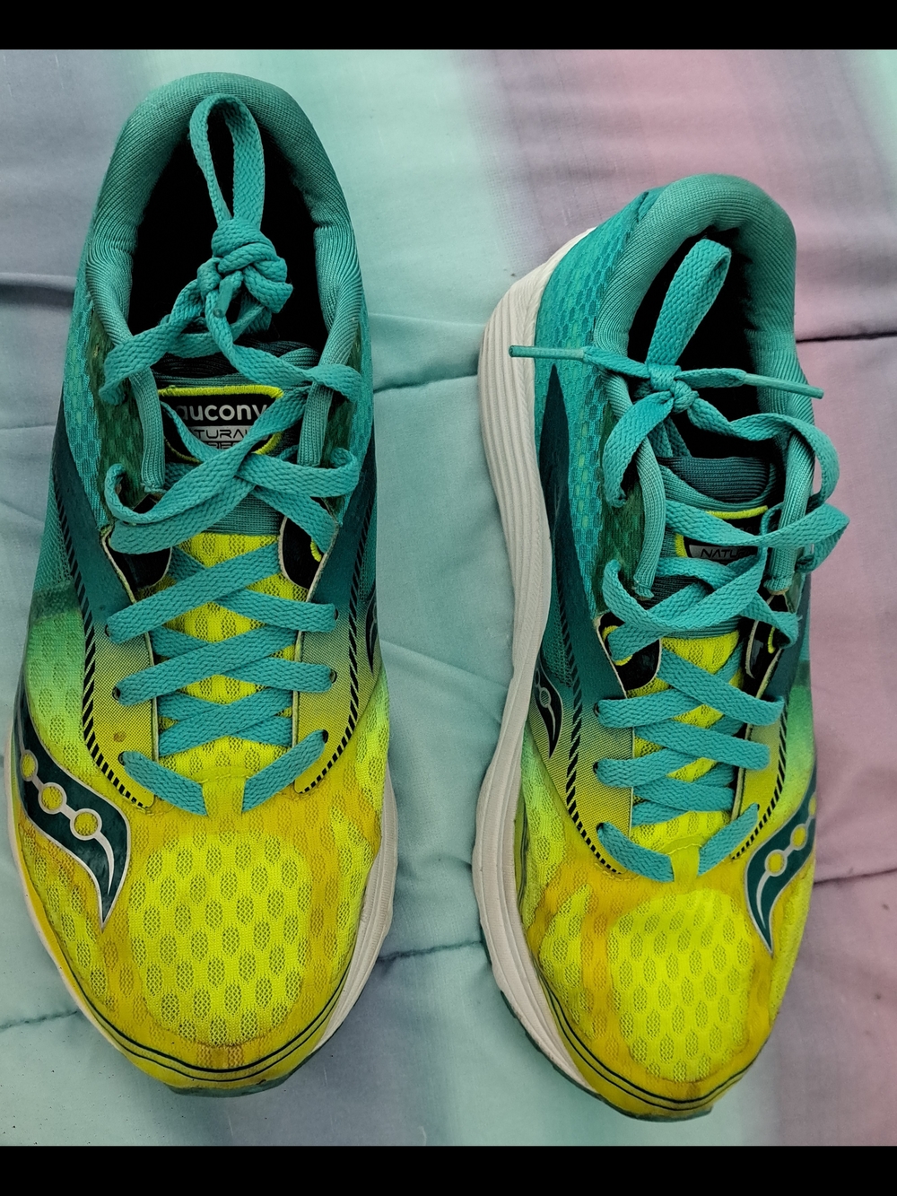 Saucony Women's Yellow Teal Running Shoes